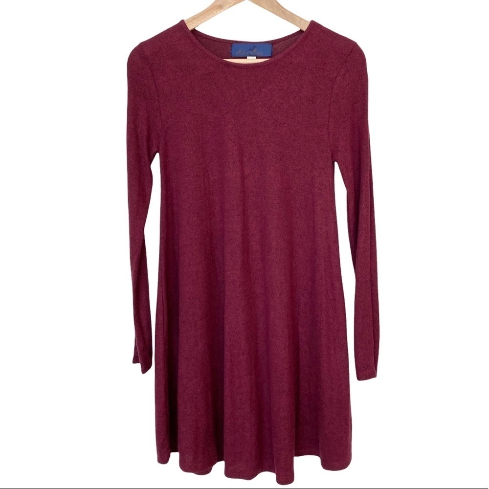 𝅺FRANCESCA’S Blue Rain Burgandy Cut Out Long Sleeve Scoop Neck Knit Dress
